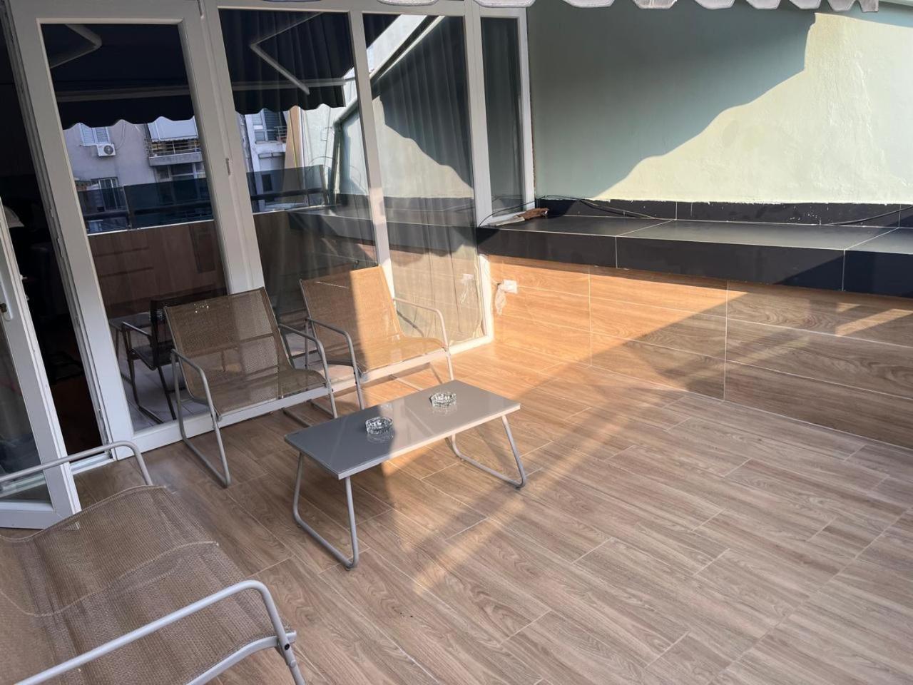Luxury Apartment At Condor Center Tirana Eksteriør billede